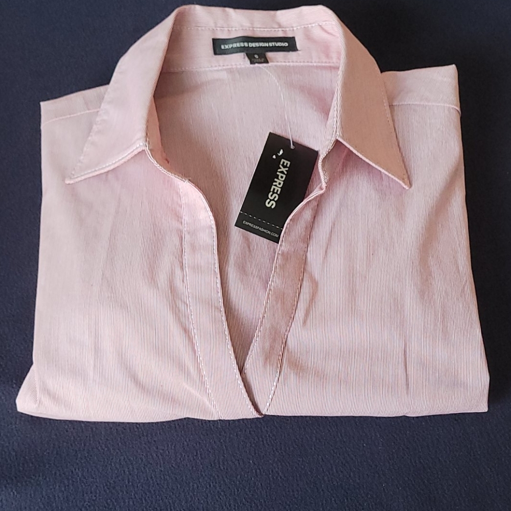 Express Design Studio, Button Down shirt "S" Pink